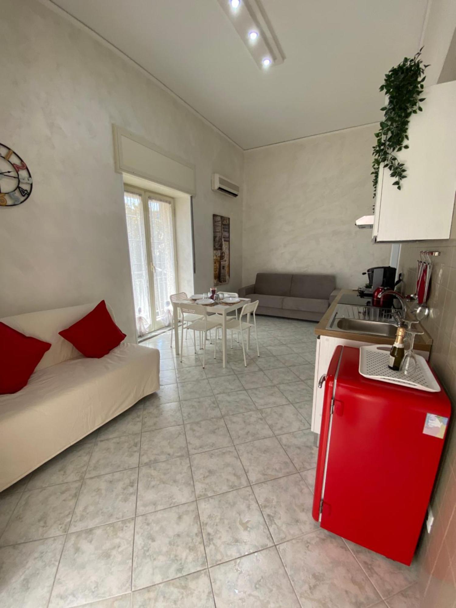Ellebi Home Наполи Екстериор снимка
