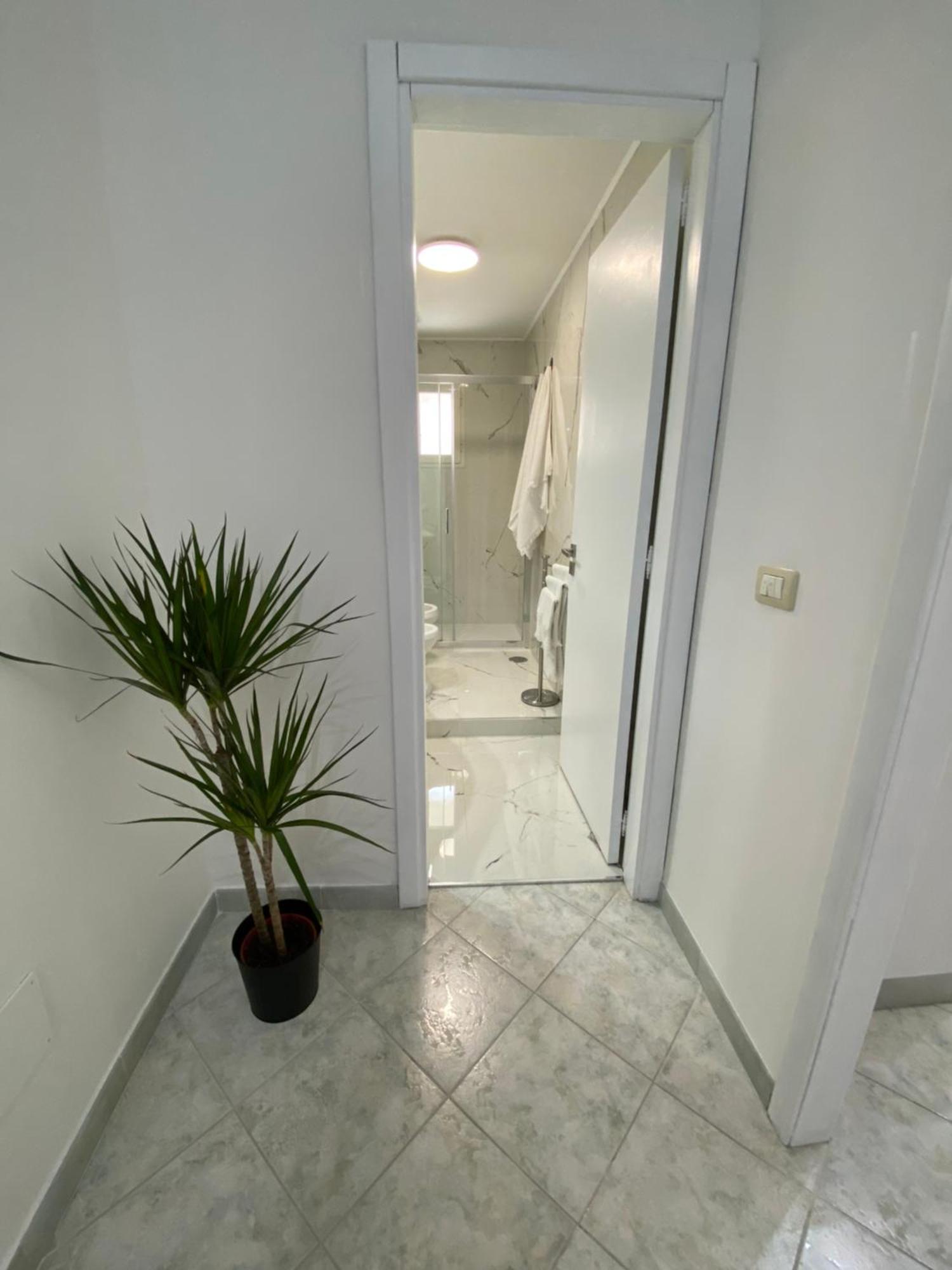 Ellebi Home Наполи Екстериор снимка