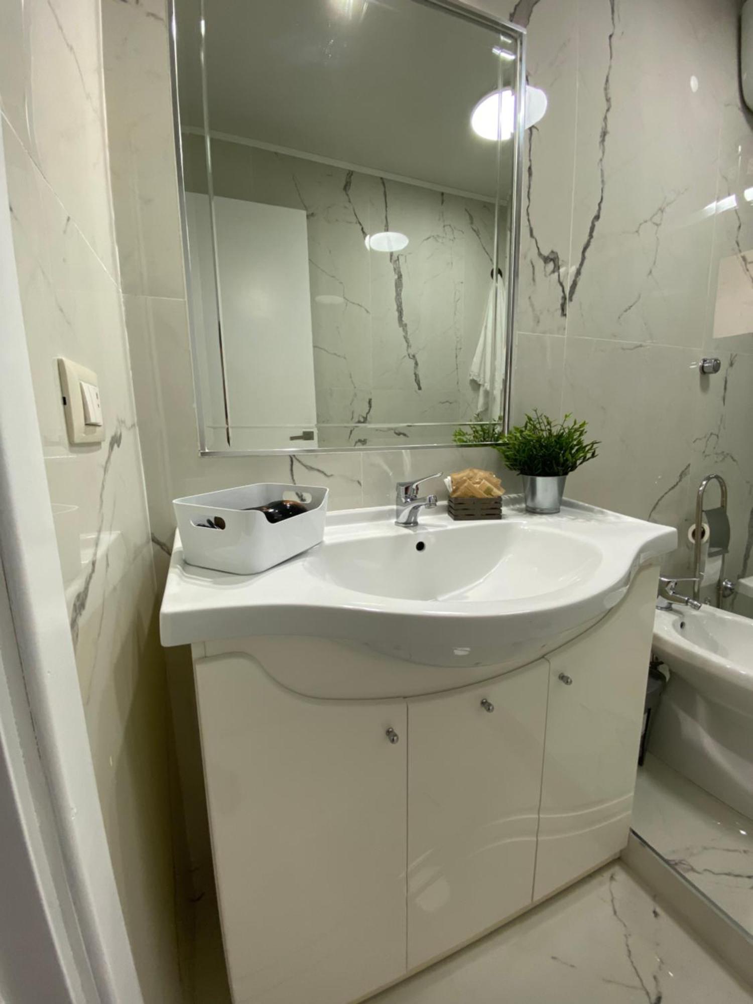 Ellebi Home Наполи Екстериор снимка